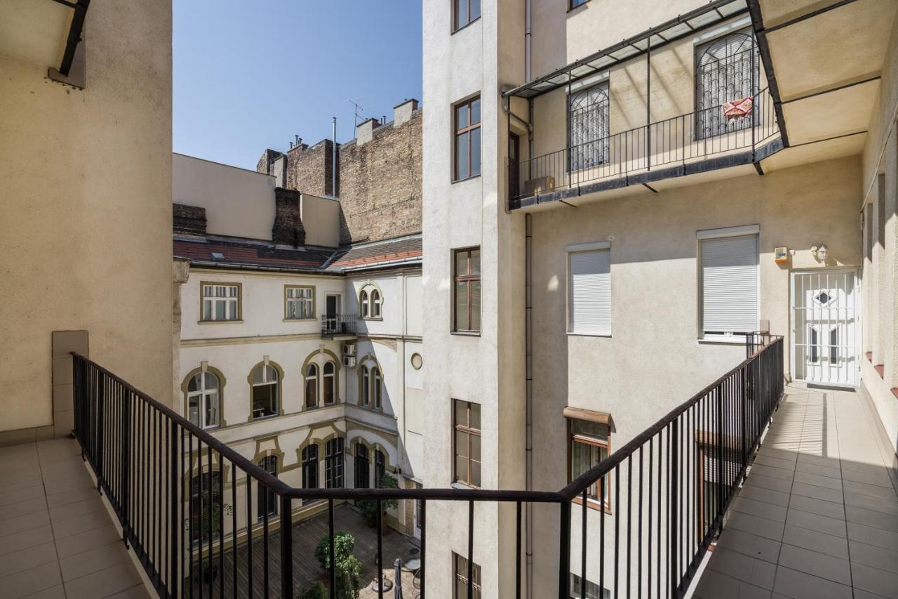 Basilika View Imperial Suite -Sas Street -Need Reservation For Free Parking Boedapest Buitenkant foto