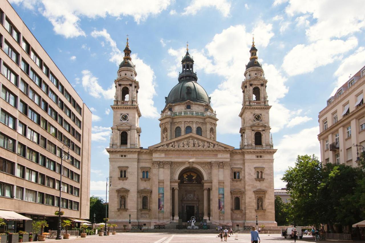 Basilika View Imperial Suite -Sas Street -Need Reservation For Free Parking Boedapest Buitenkant foto